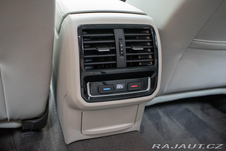 Volkswagen Passat TSI 206kW 4M*REZERVACE 2021