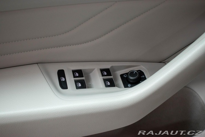 Volkswagen Passat TSI 206kW 4M*REZERVACE 2021