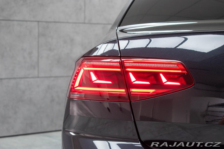 Volkswagen Passat TSI 206kW 4M*REZERVACE 2021