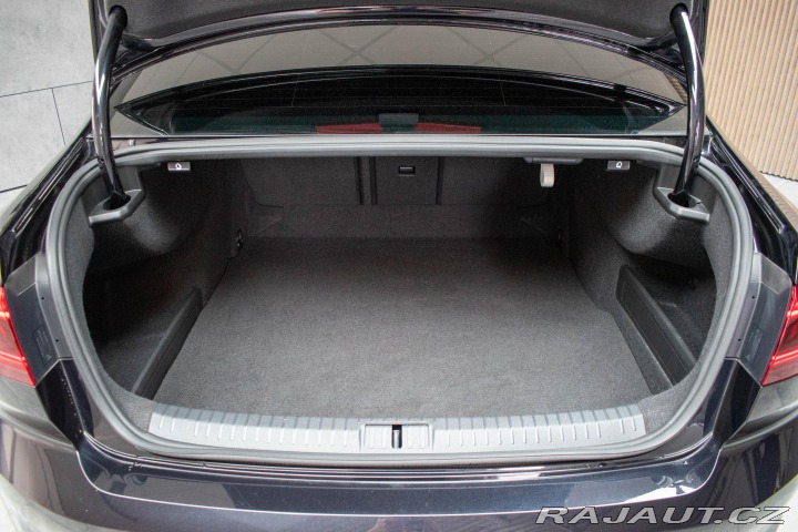 Volkswagen Passat TSI 206kW 4M*VIRTUAL*DPH* 2021