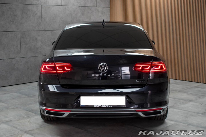 Volkswagen Passat TSI 206kW 4M*REZERVACE 2021