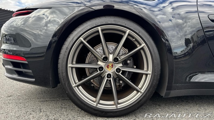 Porsche 911 Carrera 2020