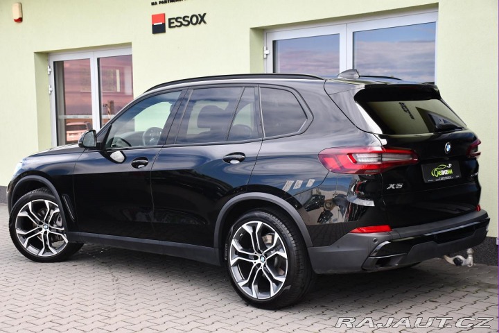 BMW X5 xD30d SPORT TAŽNÉ N.VISIO 2021