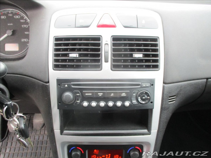 Peugeot 307 1,6 i 16V 80kw klimatroni 2006