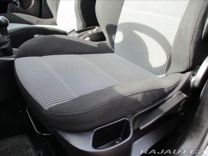 Peugeot 307 1,6 i 16V 80kw klimatroni 2006