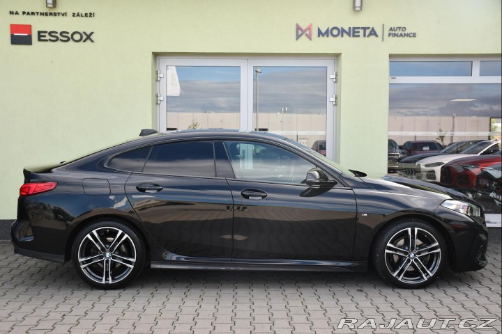 BMW 2 218d M-SPORT PANO TAŽNÉ Č 2021