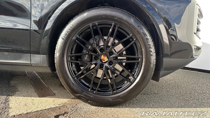 Porsche Cayenne 2023