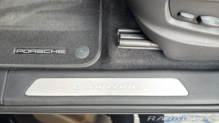 Porsche Cayenne 2023