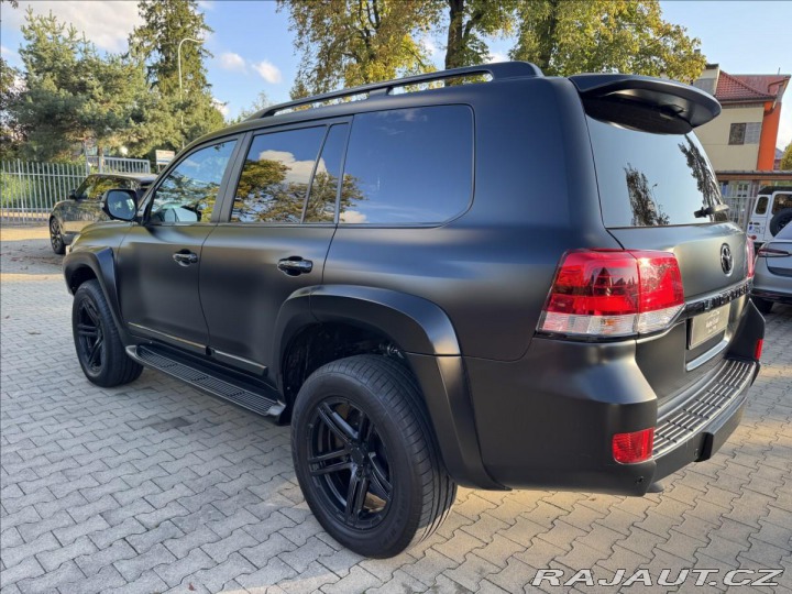Toyota Land Cruiser 4,5 200 2020