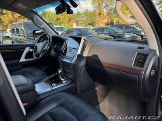 Toyota Land Cruiser 4,5   200 2020