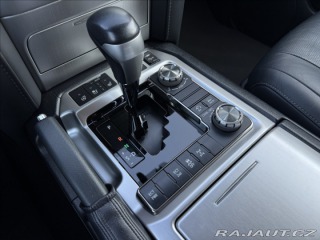 Toyota Land Cruiser 4,5   200 2020