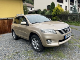 Toyota RAV4  2012