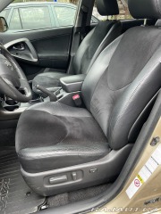 Toyota RAV4  2012