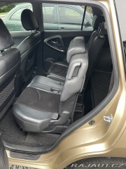 Toyota RAV4  2012