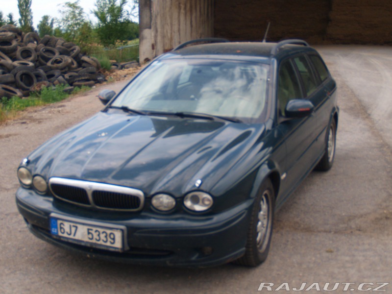 Jaguar X-Type 