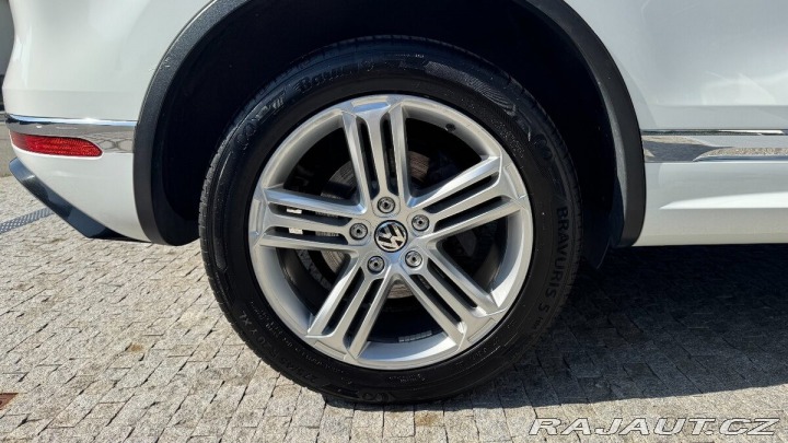Volkswagen Touareg 3,0   R-Line, V6 TDI193 k 2014
