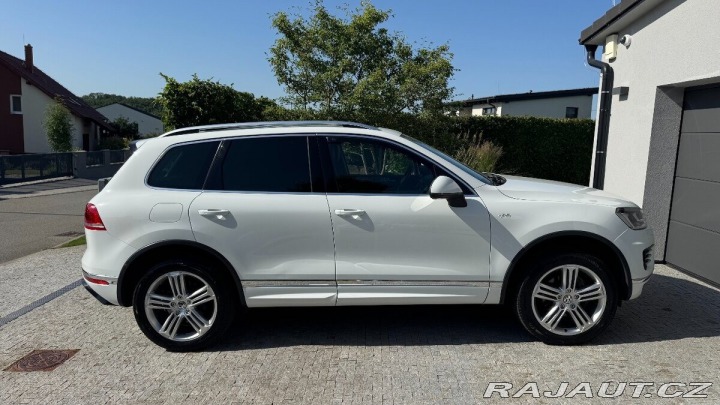 Volkswagen Touareg 3,0   R-Line, V6 TDI193 k 2014