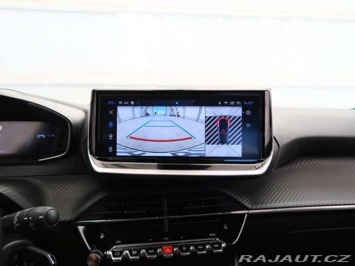 Peugeot 208 1.2HYBRID,CZ,ALLURE,e-DCS 2024