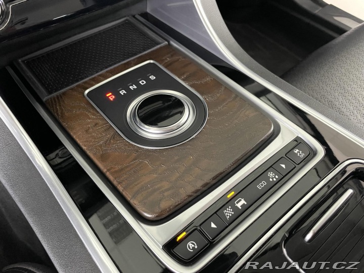 Jaguar XF 20d Aut*Xenon*Navi*Kamera 2016