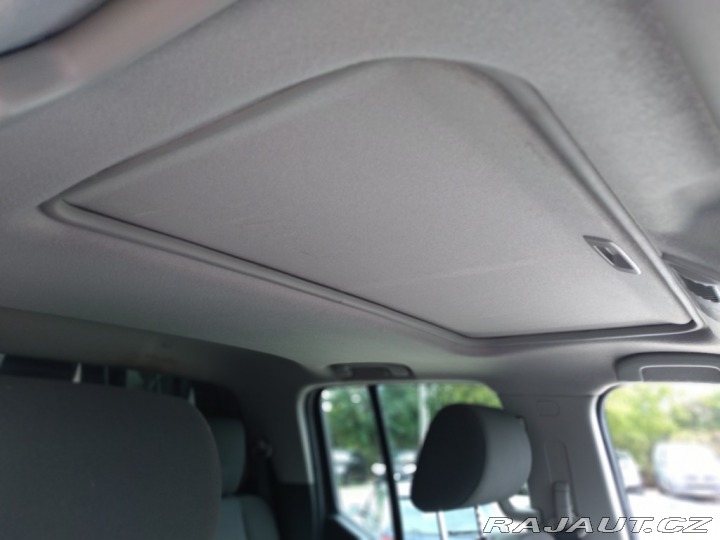 Nissan Navara 2.5 dCi 140kW 4x4 MANUÁL 2015