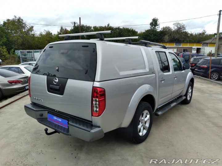 Nissan Navara 2.5 dCi 140kW 4x4 MANUÁL 2015