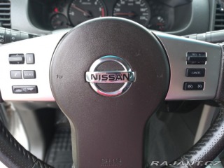 Nissan Navara 2.5 dCi 140kW 4x4 MANUÁL 2015