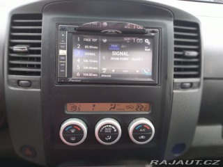 Nissan Navara 2.5 dCi 140kW 4x4 MANUÁL 2015