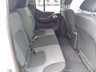 Nissan Navara 2.5 dCi 140kW 4x4 MANUÁL 2015