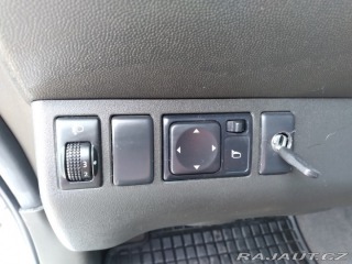 Nissan Navara 2.5 dCi 140kW 4x4 MANUÁL 2015