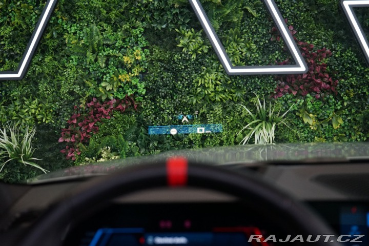 BMW M3 COMPETITION*360*HUD*ZÁRUK 2025