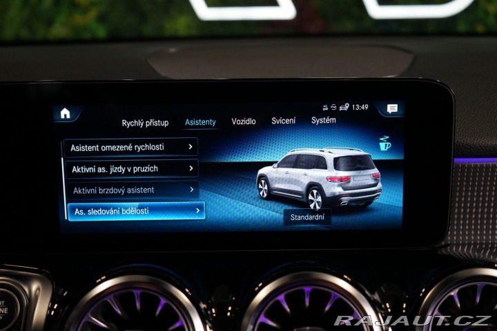 Mercedes-Benz GLB 180*CAMERA*LED*ZÁRUKA 2023