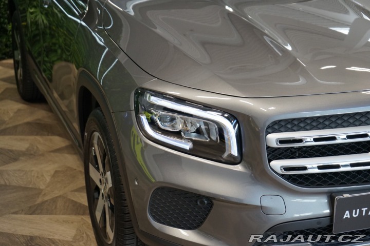Mercedes-Benz GLB 180*CAMERA*LED*ZÁRUKA 2023