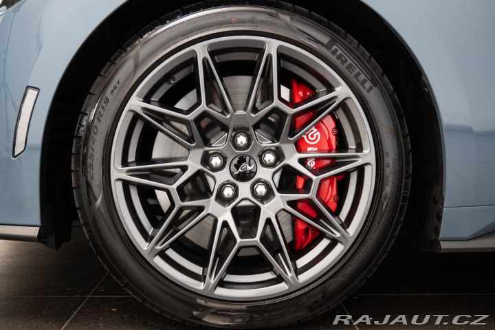 Ford Mustang GT 5.0 V8 Cabrio/Manuál 1800