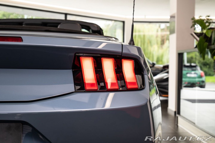 Ford Mustang GT 5.0 V8 Cabrio/Manuál 2025