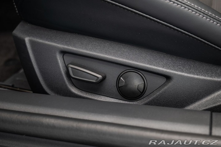 Ford Mustang GT 5.0 V8 Cabrio/Manuál 1800