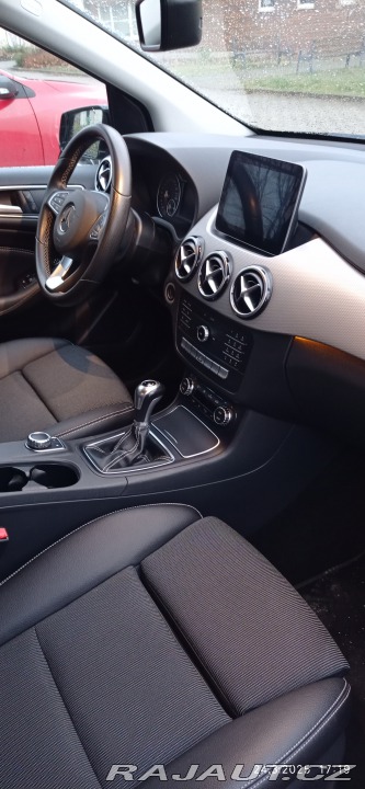 Mercedes-Benz B B 180 2016
