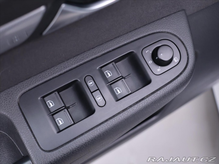 Volkswagen Sharan 1,4 TSI 110kW 7-Míst 1.Ma 2011
