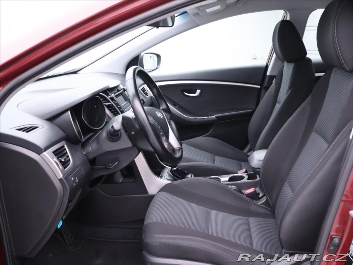 Hyundai i30 1,6 GDI 88kW Trikolor Kom 2016