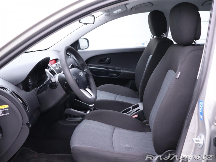 Kia Ceed 1,4 i 66kW Klimatizace CZ 2011