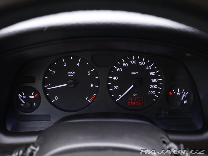 Opel Astra 1,6 16V 74kW CZ 2000