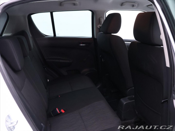 Suzuki Swift 1,2 VVT 66kW Klimatizace 2012