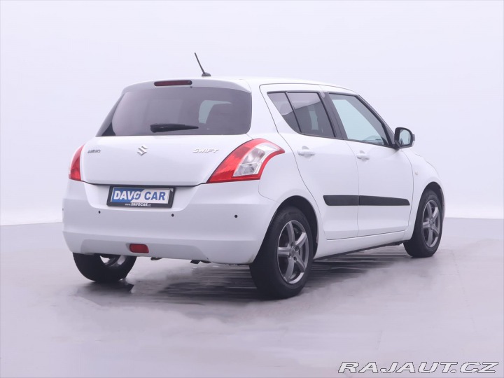 Suzuki Swift 1,2 VVT 66kW Klimatizace 2012