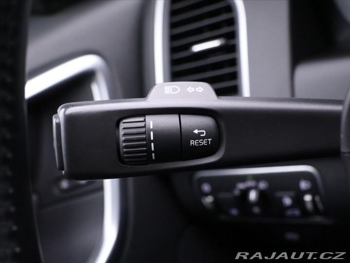 Volvo XC60 2,4 D4 133kW 4x4 Automat 2014