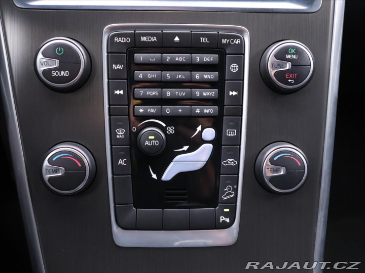 Volvo XC60 2,4 D4 133kW 4x4 Automat 2014