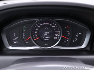 Volvo XC60 2,4 D4 133kW Aut. Momentu 2014