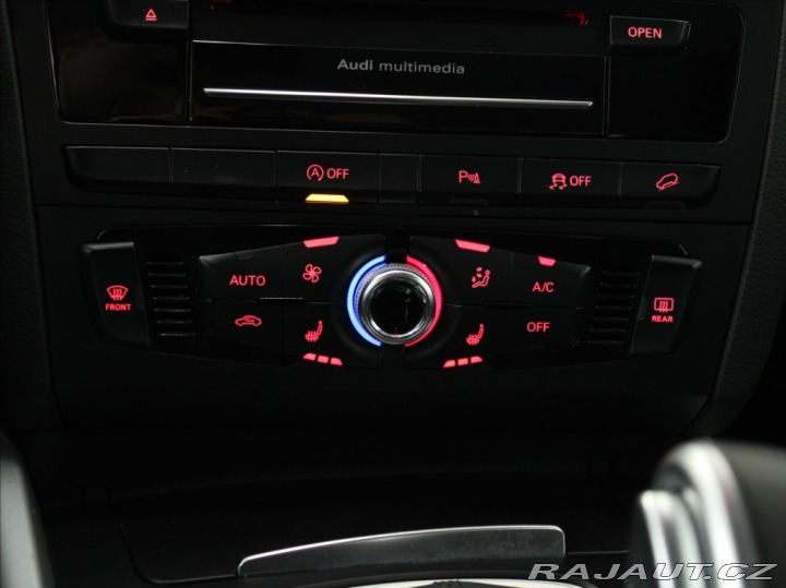 Audi Q5 2,0 TDi 140kW Quattro Bez 2015