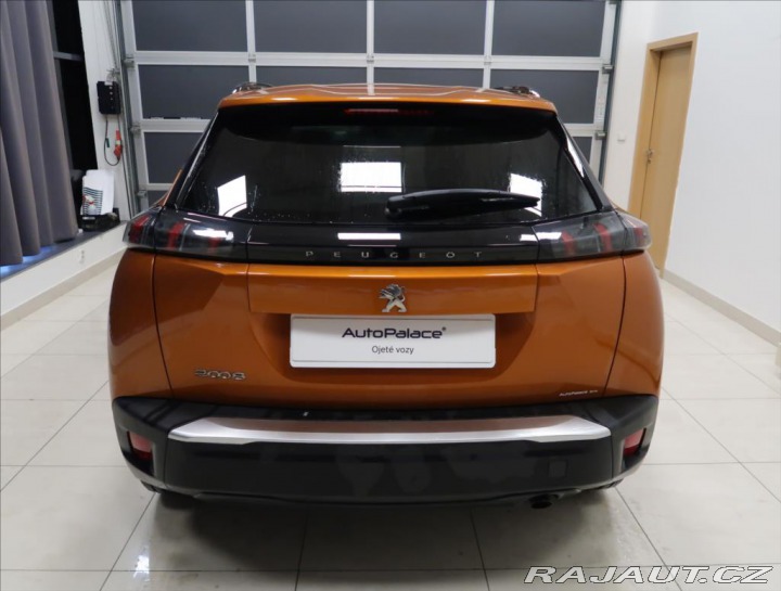 Peugeot 2008 1,2 i ALLURE PureTech 10 2021