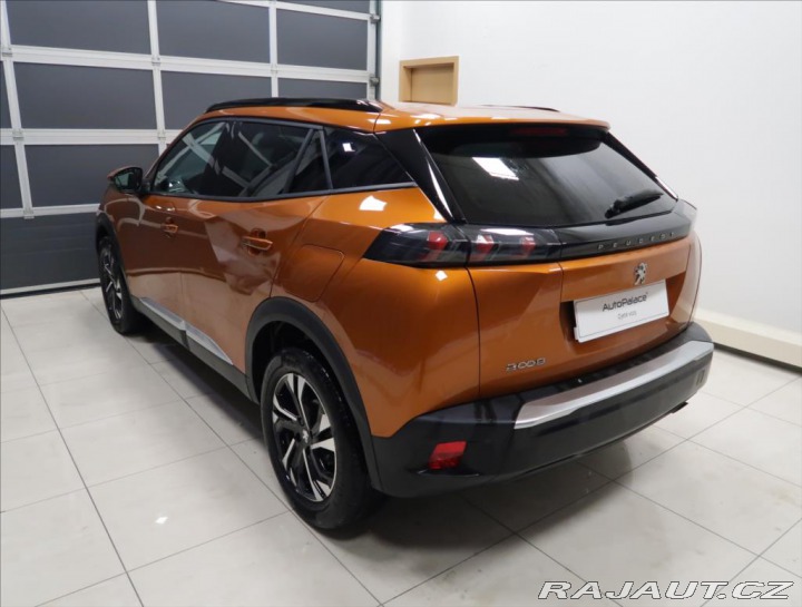 Peugeot 2008 1,2 i ALLURE PureTech 10 2021