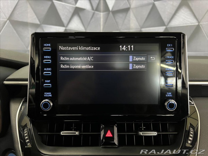 Toyota Corolla 1,8 HYBRID e-CVT COMFORT, 2020