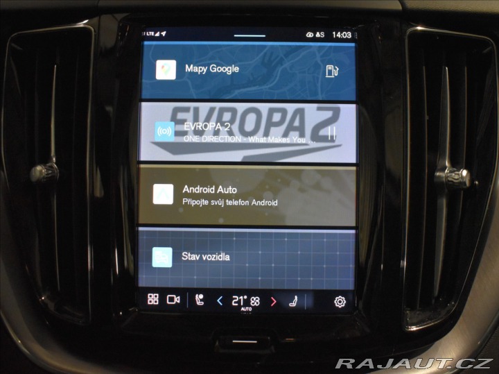 Volvo XC60 2,0 B4 AWD Momentum Bezkl 2021